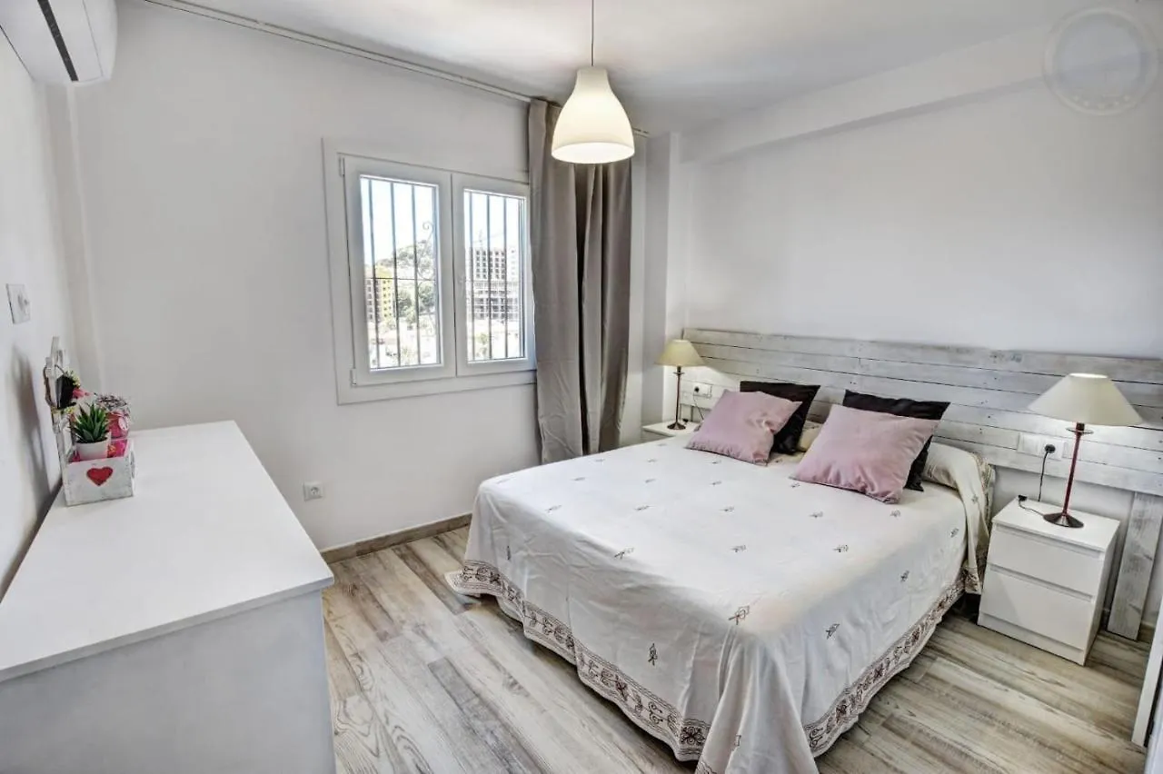 Benalmadena Apartamento Amplio, Soleado Y Con Vista Panoramica A 400 Metros De La Playa Spain